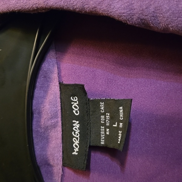 Suede feel Embroidered top - Picture 3 of 7